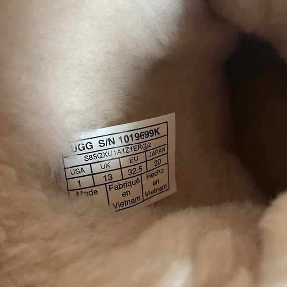 🆕 UGG 🌈 Classic Short II Chestnut Rainbow Shearling Lined Boots Size 1 - Picture 7 of 9